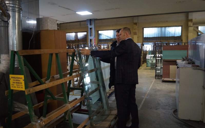 Александр Владимирович Двойных посетил завод ООО «Гласс Стор» с официальным визитом